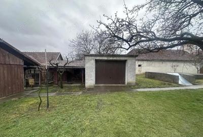 Casă cu 6 camere cu Teren 3103 Mp în Săcășeni - 3