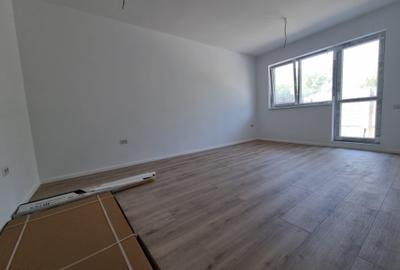 Casă cu 4 camere cu Canalizare în Central - 4