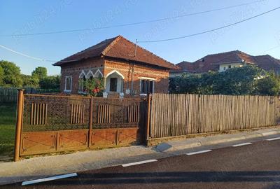 Casa+teren de vanzare