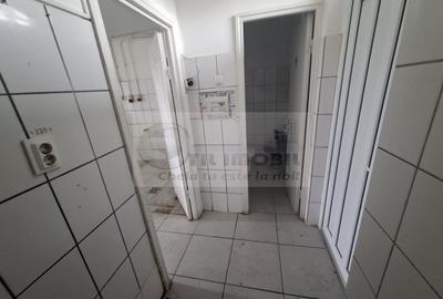 Spațiu comercial, de 21.079999923706 mp, în Cug - 4