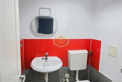 Spațiu comercial, de 99 mp, în Central - 9