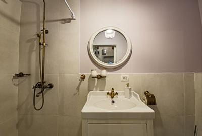 Casa 2 apartamente, ultrafinisate,mobilate la cheie, Horea zona Urania - 11