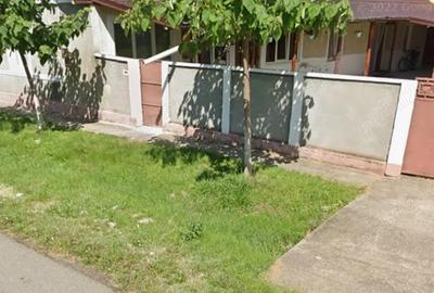 Casă cu 4 camere cu Teren 521 Mp în Central - 1