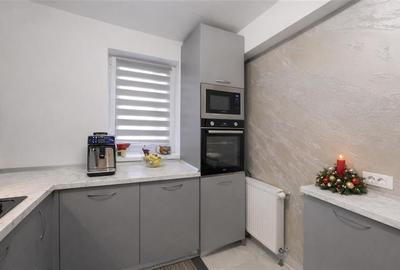 TUR 3D! Decomandat,mobilat,accesorizat, balcon,spatii depozitare,loc parcare, Gr - 2