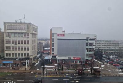 Apartament cu 3 camere în Ultracentral