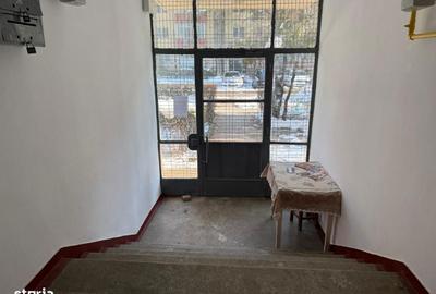 Apartament cu 2 camere semidecomandat în Micro 9 - 13