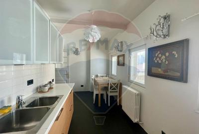 Apartament cu 5 camere de vanzare in zona Capitale - 10
