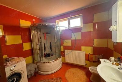 Casă cu Teren 1000 Mp în Central