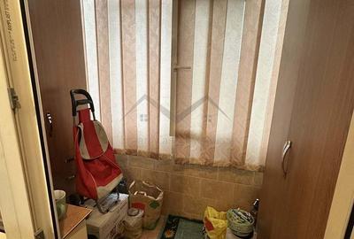 Apartament cu 2 camere semidecomandat în Mircea cel Bătrân