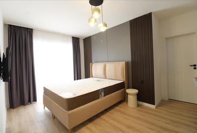 Penthouse cu 3 camere semidecomandat, mobilat în Florești - 4