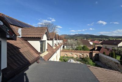 Casă cu 9 camere cu Teren 293 Mp în Cristian - 7