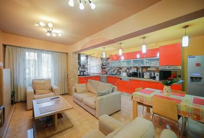 Apartament cu 4 camere de vânzare în zona Rogerius - 4