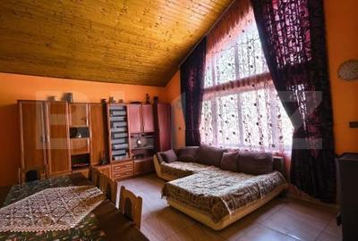 Casă cu 5 camere cu Teren 4000 Mp în Răducăneni - 6