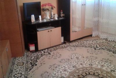 Garsonieră decomandată în Țiglina 1 - 8