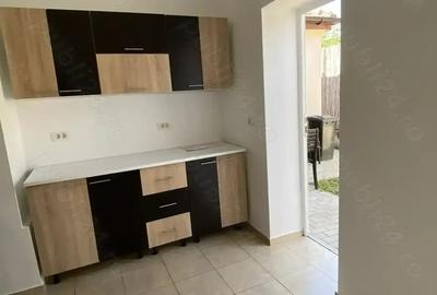 Casă cu 5 camere în Lipovei