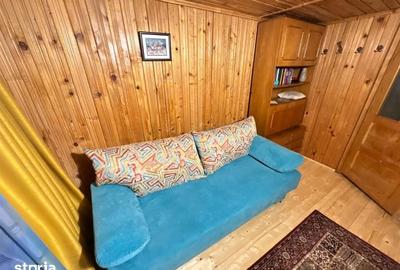Casă cu 8 camere cu Teren 971 Mp în Cârțișoara - 2