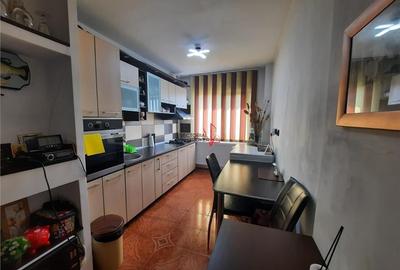 Apartament luminos, 3 camere, aproape de metrou ? 0% comision cumparator - 11
