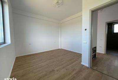 Casă cu 4 camere cu Teren 400 Mp în Domnești - 1
