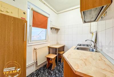 Garsonieră decomandată, mobilată în Lenin - 2