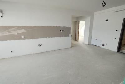 Apartament unic de vanzare, 4 camere, terasa acoperita, Zona Cetatii - 2