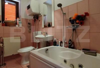 Casă cu 7 camere cu Teren 440 Mp în Poiana - 14