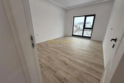 Casă cu 4 camere cu Teren 540 Mp în Berceni - 3