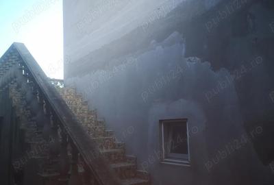 Casă cu 6 camere în Dragalina - 1