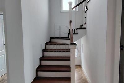 Duplex deosebit - asfalt - toate utilitatile. - 9