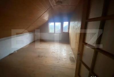 Casă cu 7 camere cu Teren 647 Mp în Remetea Mare - 1