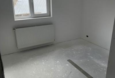 Casă cu 8 camere cu Teren 2100 Mp în Central - 17