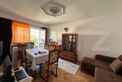 Apartament cu 3 camere, decomandat, Valea Aurie - 2