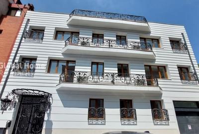 Piata Dorobanti | Imobil 660 MP | 7 Unitati Individuale + 7 Locuri Parcare - 1