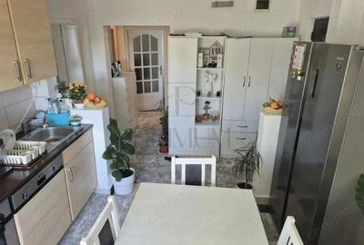 BUCOVINA - 3 CAM - DECOMANDAT - 2 BALCOANE - 2 BAI - CENTRALA - BOXA - SPATIOS - 6