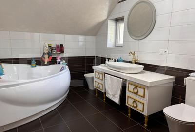 Casă cu 4 camere cu Teren 1000 Mp în Unirea - 6