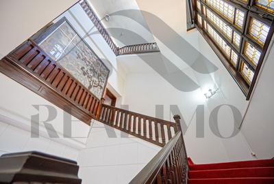 Casă individuală cu 63 camere cu Canalizare în P-ța Romană - 34