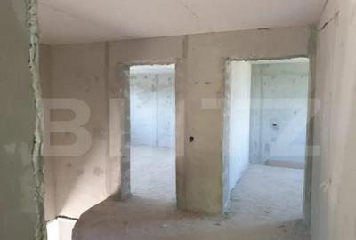 Casă cu 7 camere cu Teren 1000 Mp în Central - 11