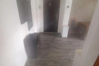 Apartament cu 2 camere decomandat în Lipovei