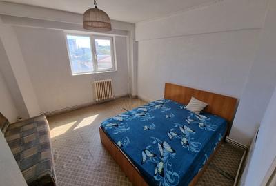 Apartament cu 3 camere decomandat în Trocadero - 2