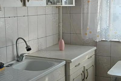 Bd.Bucuresti, 3 camere decomandat, etaj 4 cu acoperis, 85 000 euro - 5