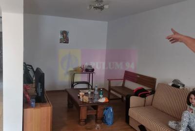 Casă cu 5 camere cu Teren 2875 Mp în Roata de Jos - 2