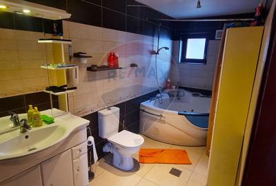 Eleganță și confort într-o casă cu personalitate - 3