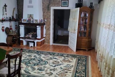 Casă cu 3 camere în Băbășești - 2