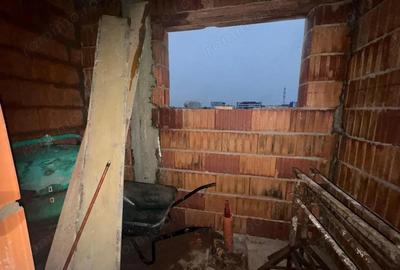 Casă cu 4 camere cu Canalizare în Chișoda - 8