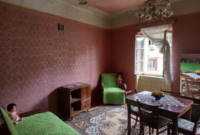 Casă individuală cu 7 camere cu Teren 502 Mp în Vest - 8