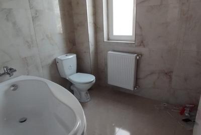 APARTAMENT 2 CAMERE, ETAJ INTERMEDIAR, BLOC NOU, LOC PARCARE