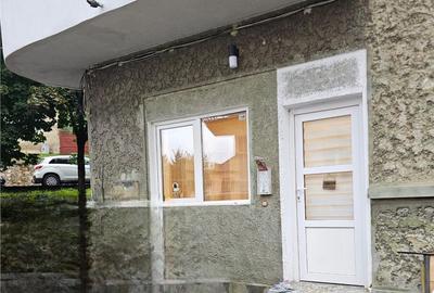 Spatiu comercial CENTRU Acces stradal, loc de parcare propri - 8