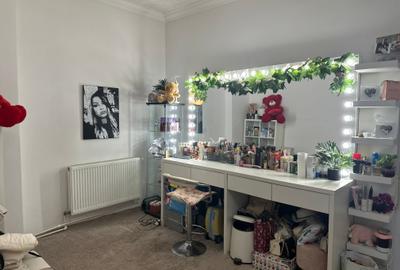 Apartament cu 2 camere semidecomandat, mobilat în P-ța Unirii