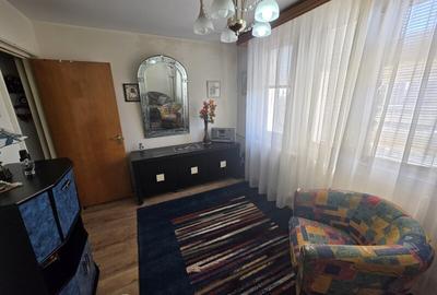 Apartament cu 3 camere semidecomandat, mobilat în Dristor - 2