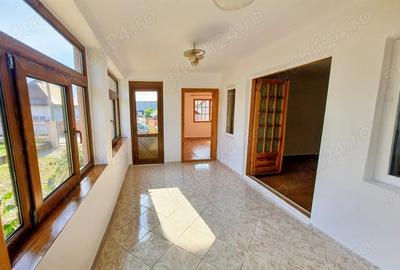 Casa cu teren generos, livada, Casa secundara, poten?ial mare, la 15' de Targovi?te, 1h de munte - 1
