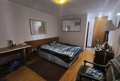 Superoferta! Ion Mihalache (1 Mai)- Banu Manta - 1